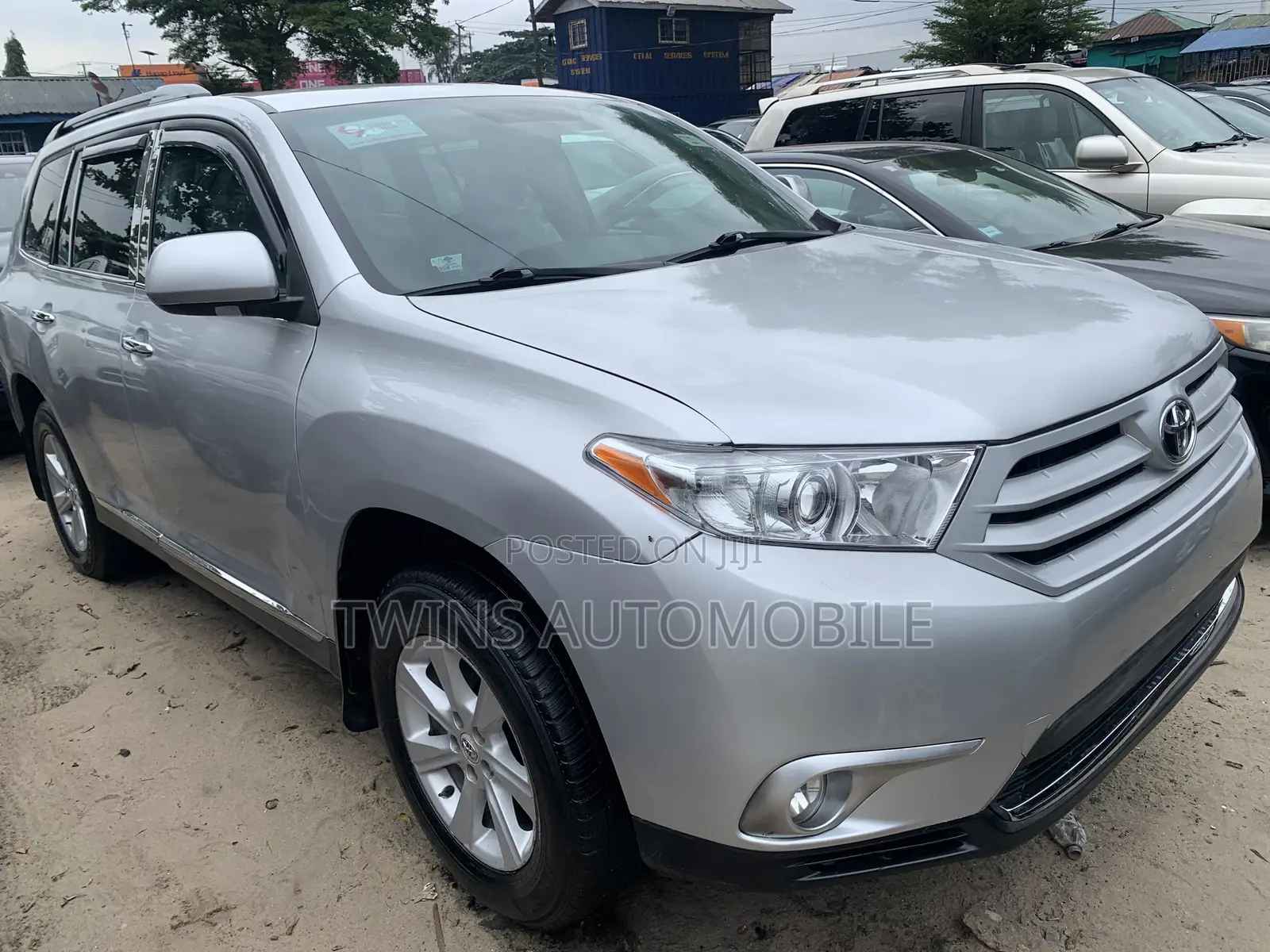 Toyota Highlander Limited 2012 Silver