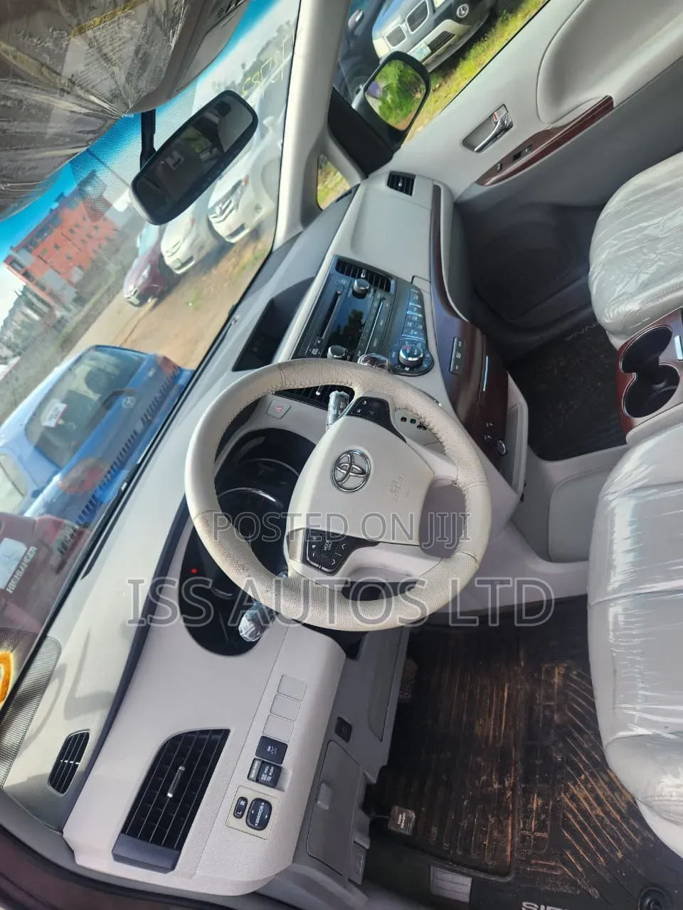 Toyota Sienna 2013 Gray
