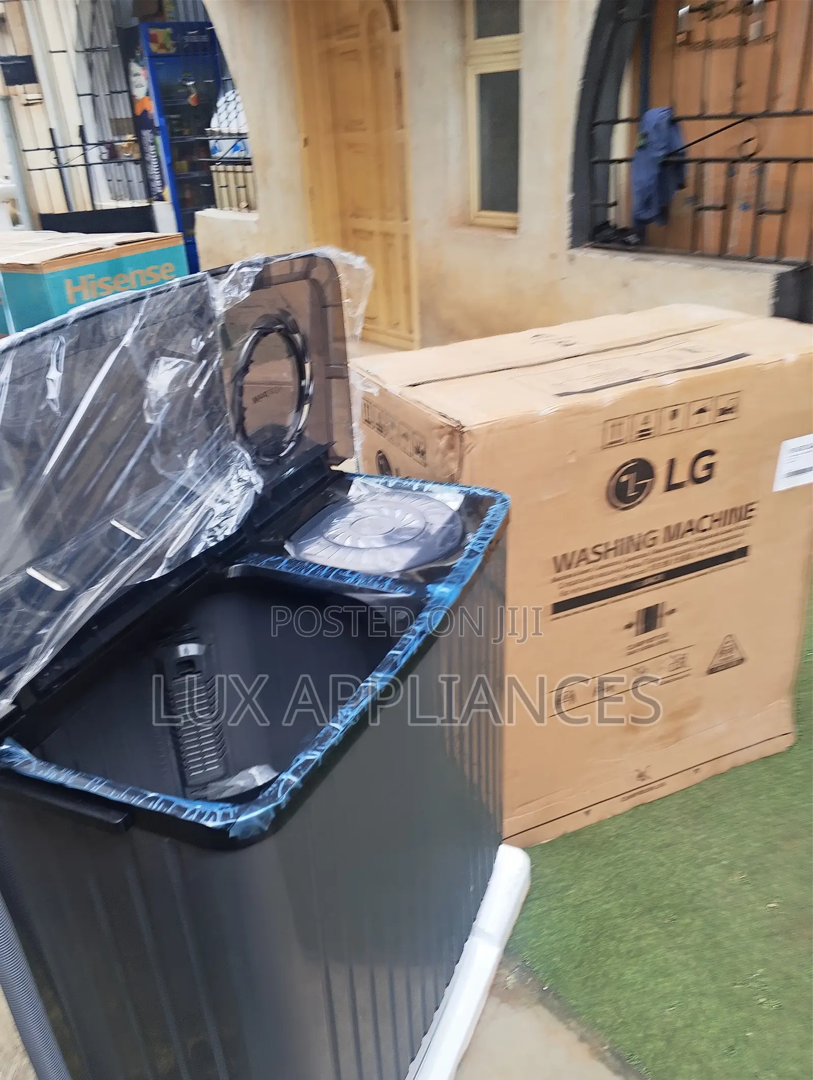LG P800R3AGNC 8kg Semi Automatic Twin Tub Top Load Washer