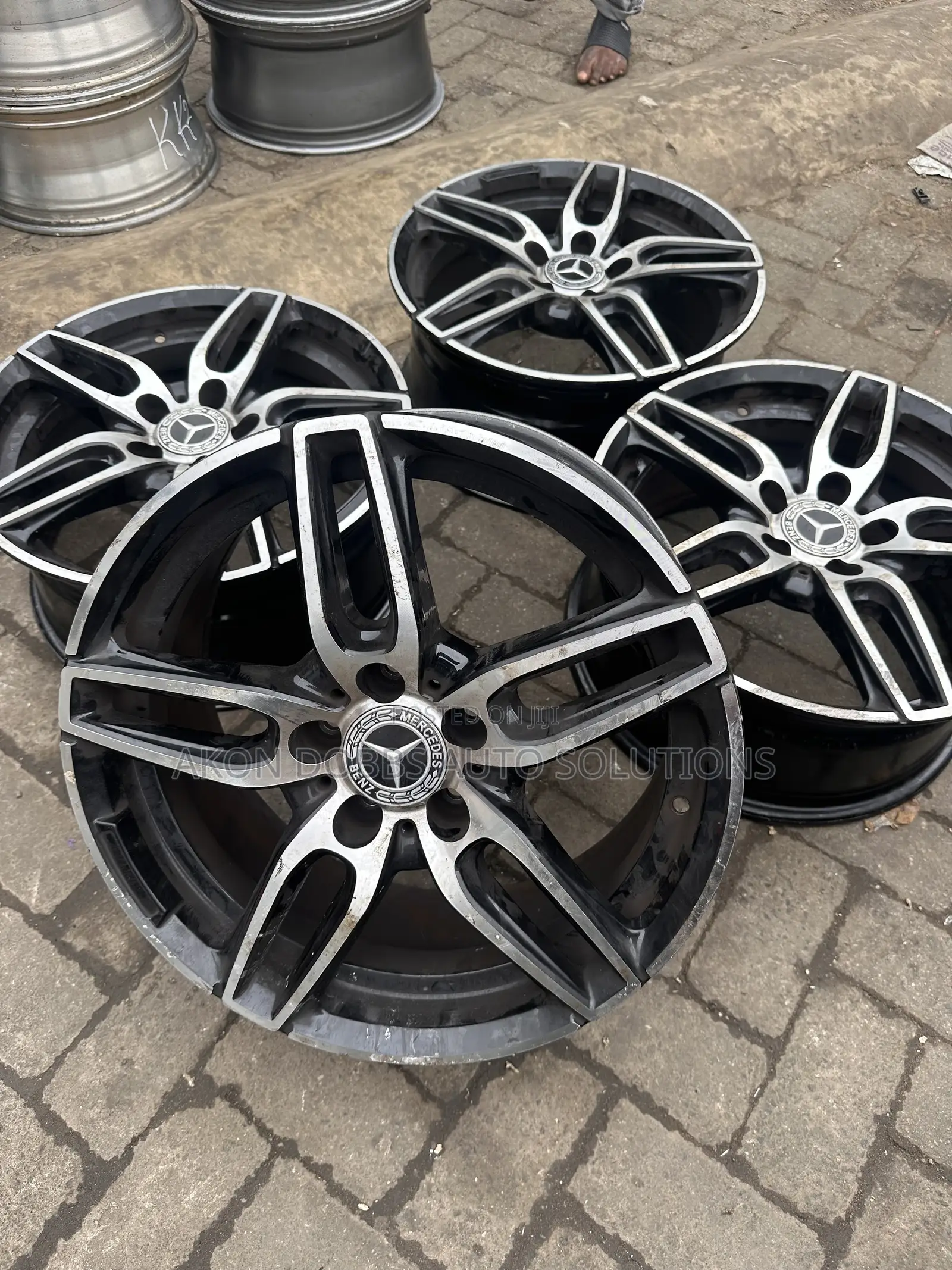Mercedes Benz