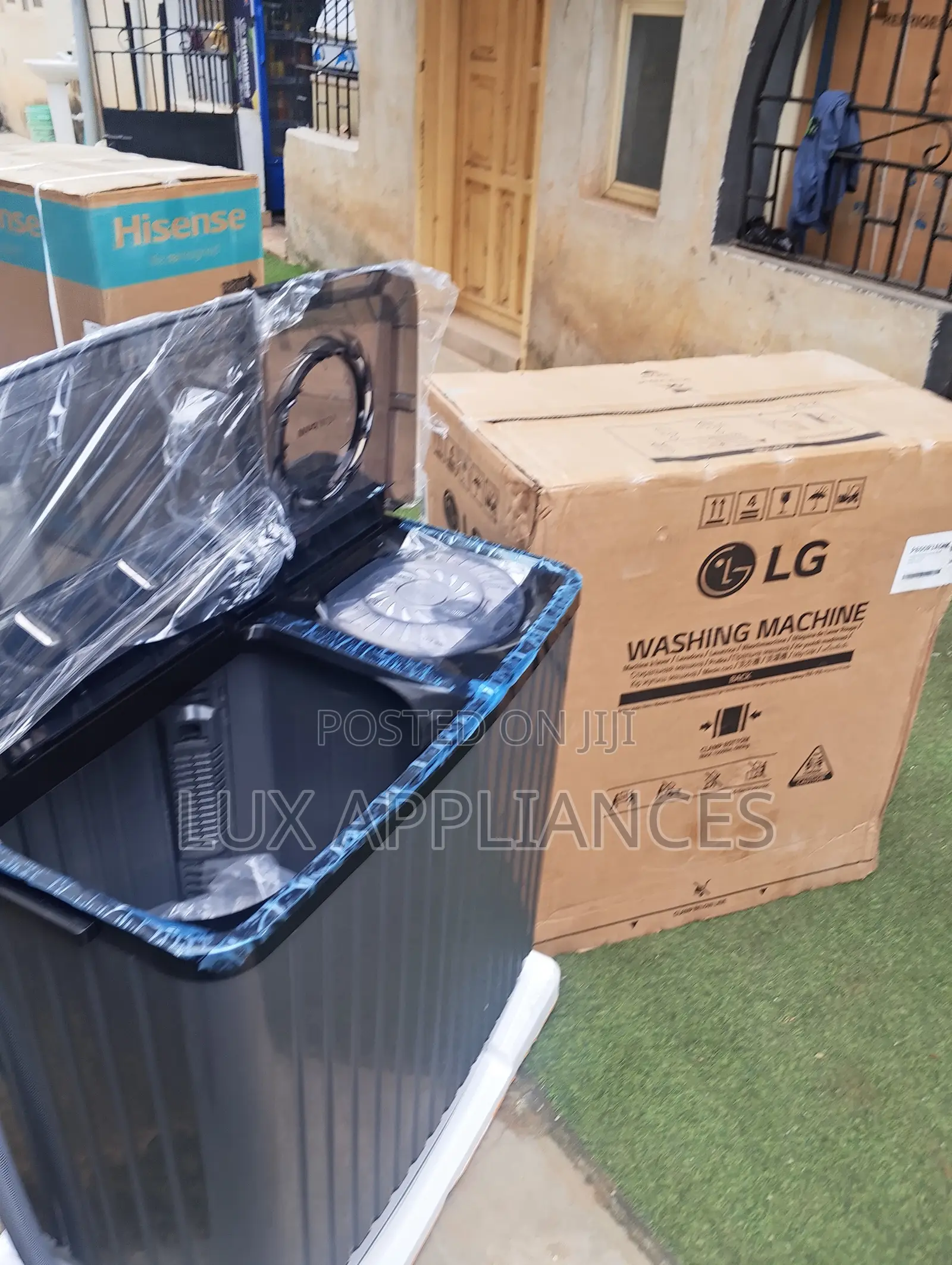 LG 8kg Semi Automatic Twin Tub Top Load Washing Machine