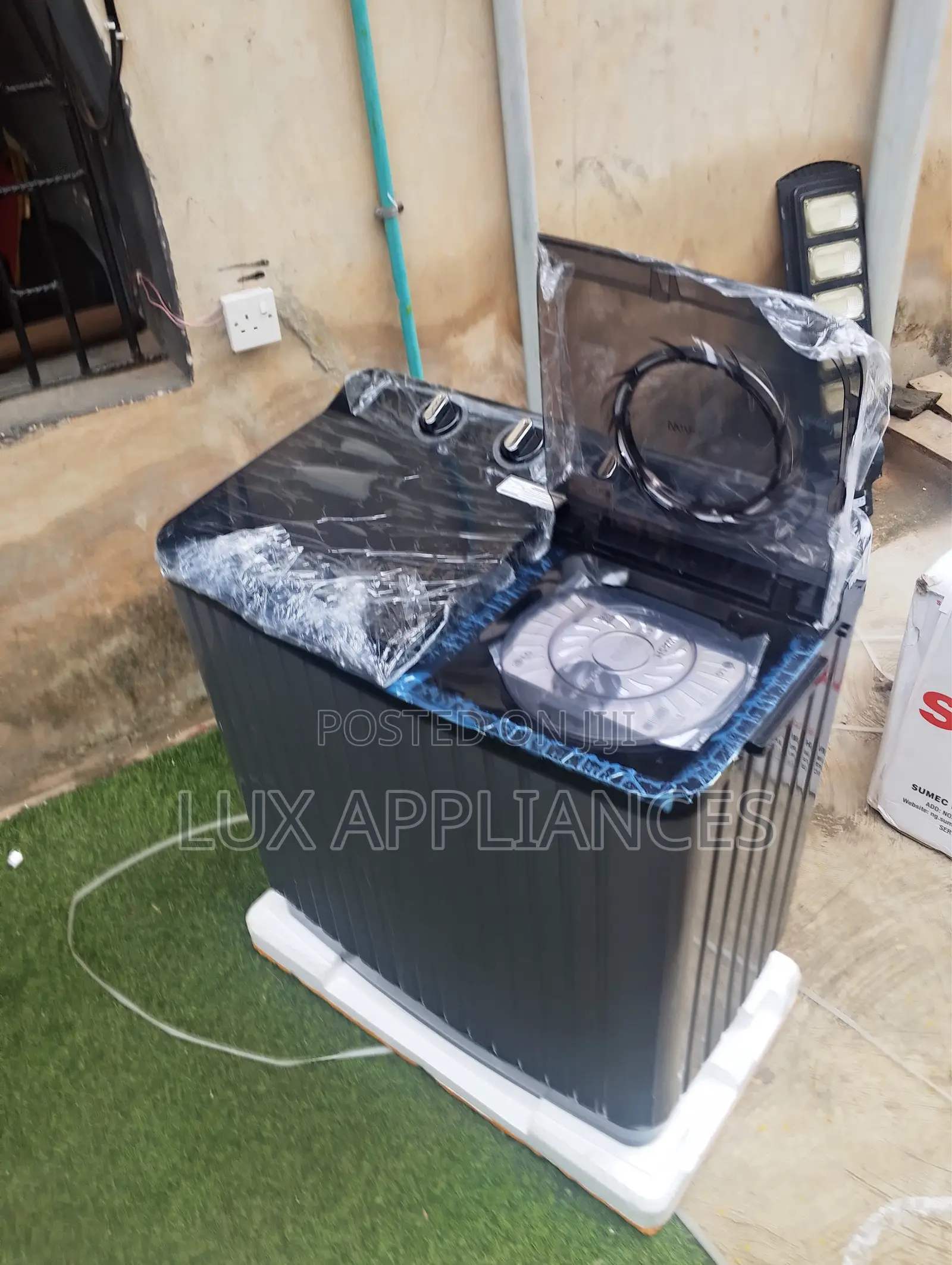 LG 8kg Twin Tub Semi Automatic Top Loading Washing Machine