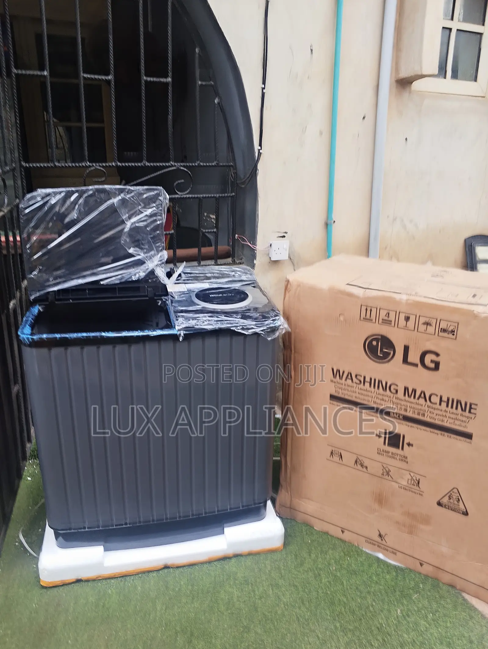 LG 8kg Twin Tub Top Load Washing Machine for Home Use