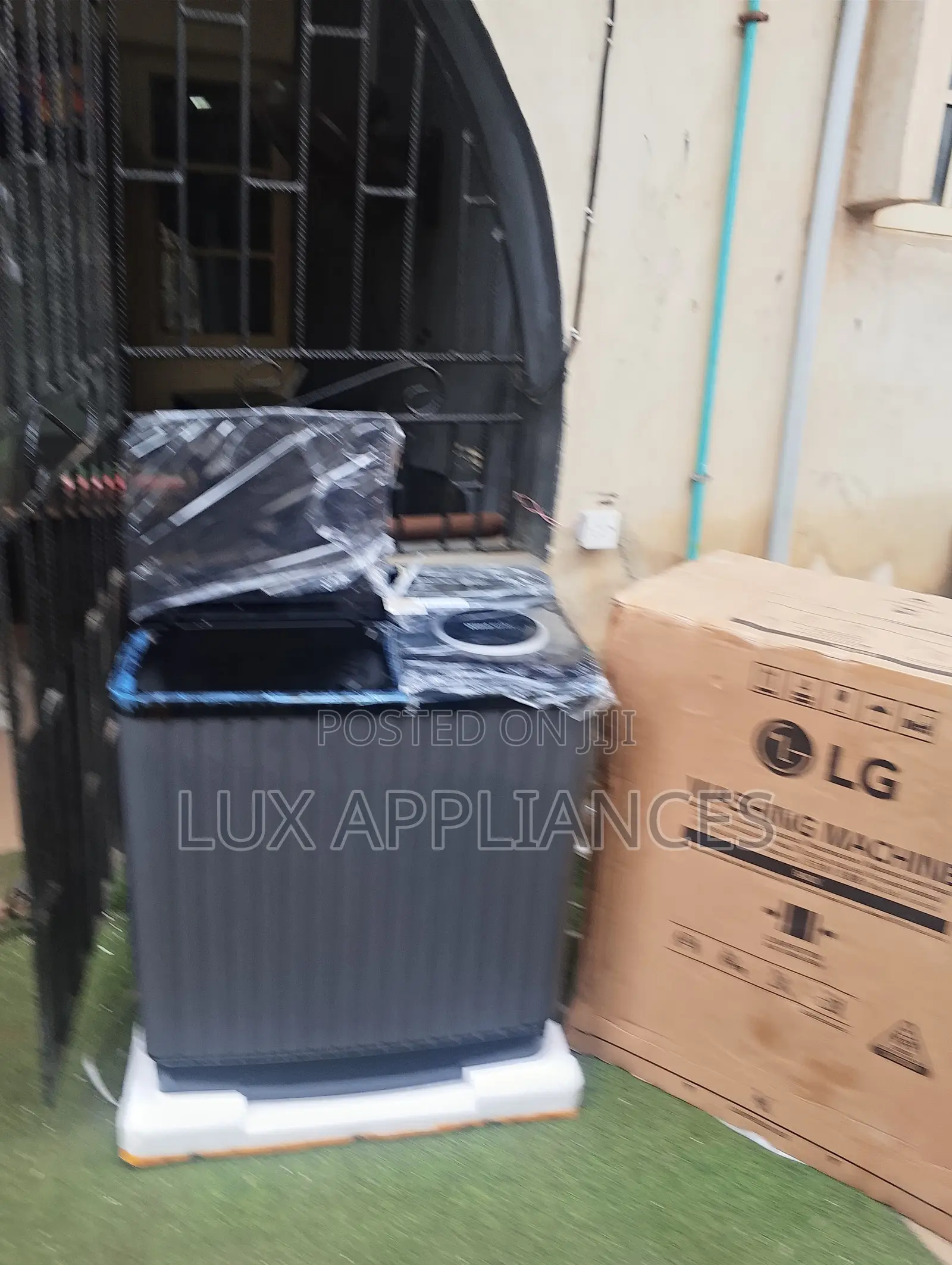 LG 8kg Twin Tub Washer With Separate Spin Tub P800R3AGNC