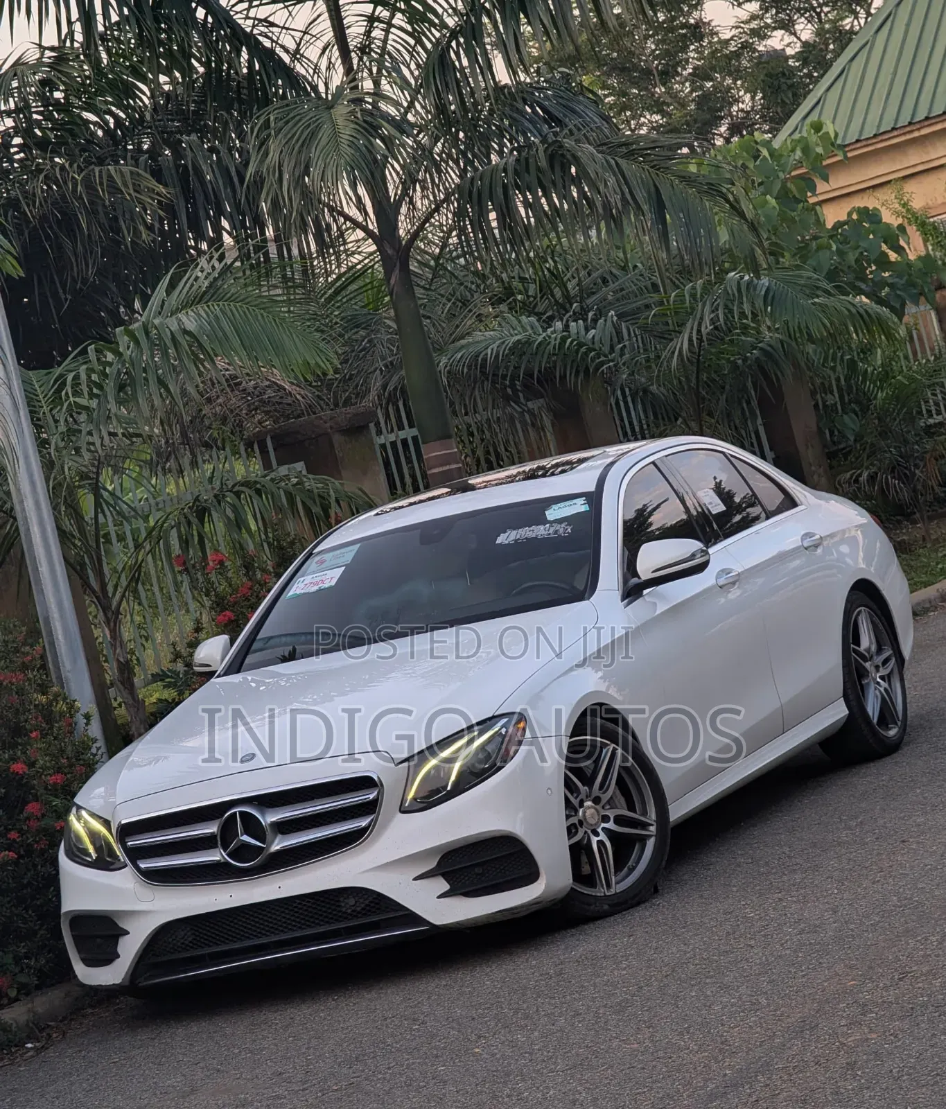 Mercedes-Benz E300 4Matic AWD Sedan (2.0L 4cyl 9A) 2017 White