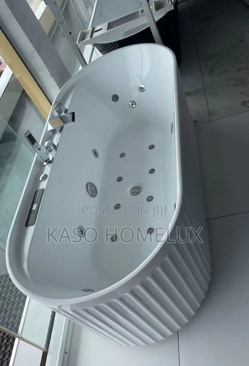 Modern Luxury Bathtub