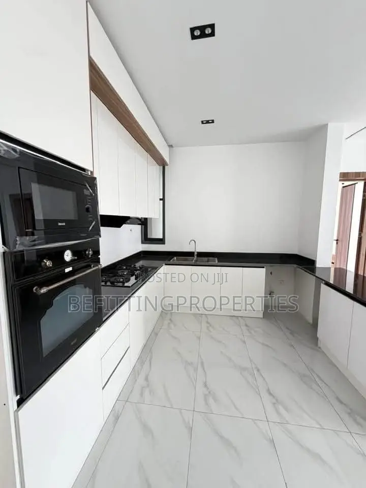2bdrm Apartment in Victoria Island for sale