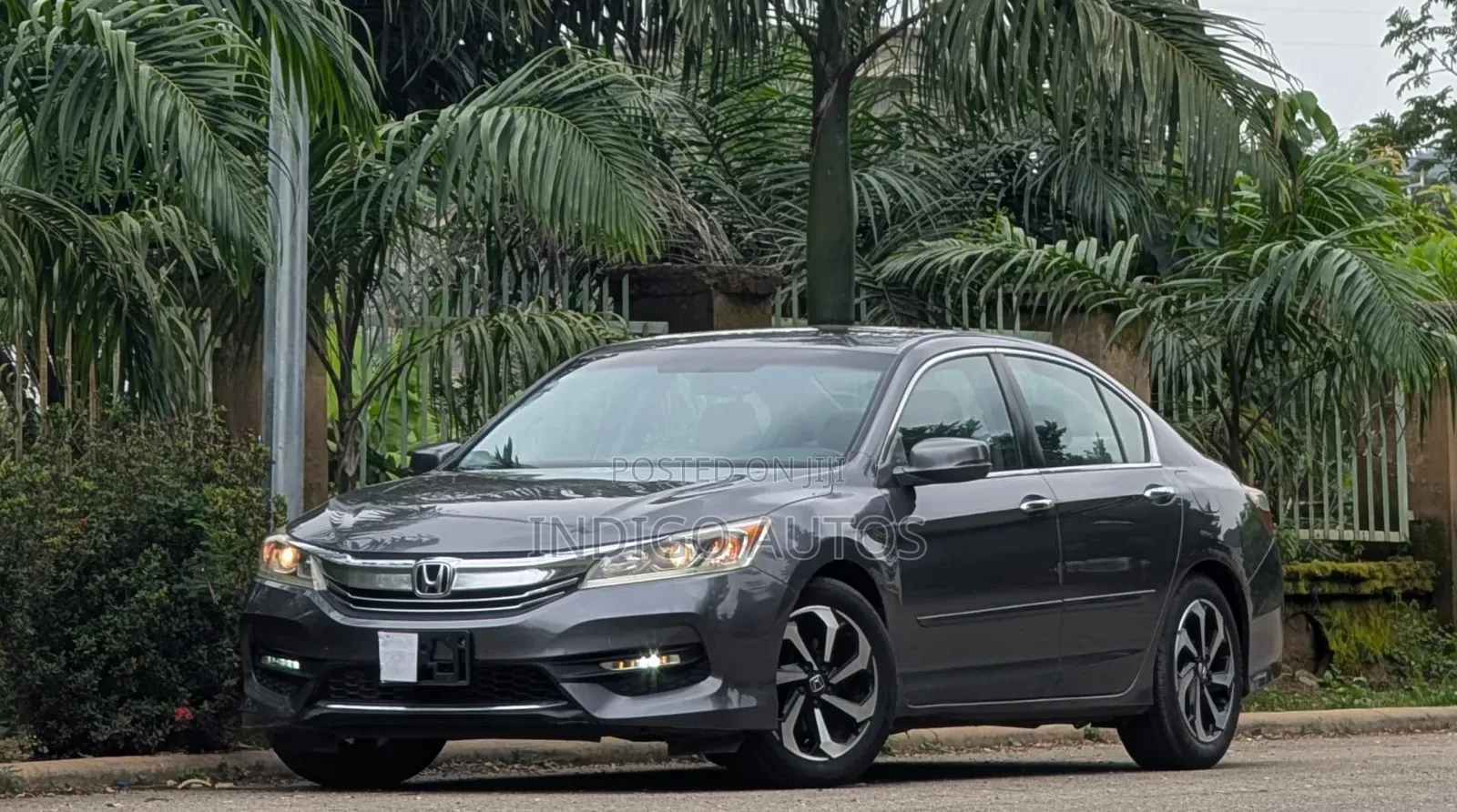 Honda Accord EX-L 4dr Sedan FWD (2.4L 4cyl 2A) 2016 Gray