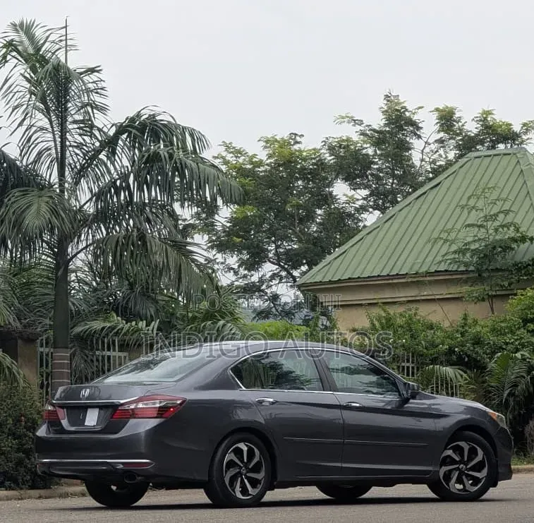 Honda Accord EX-L 4dr Sedan FWD (2.4L 4cyl 2A) 2016 Gray