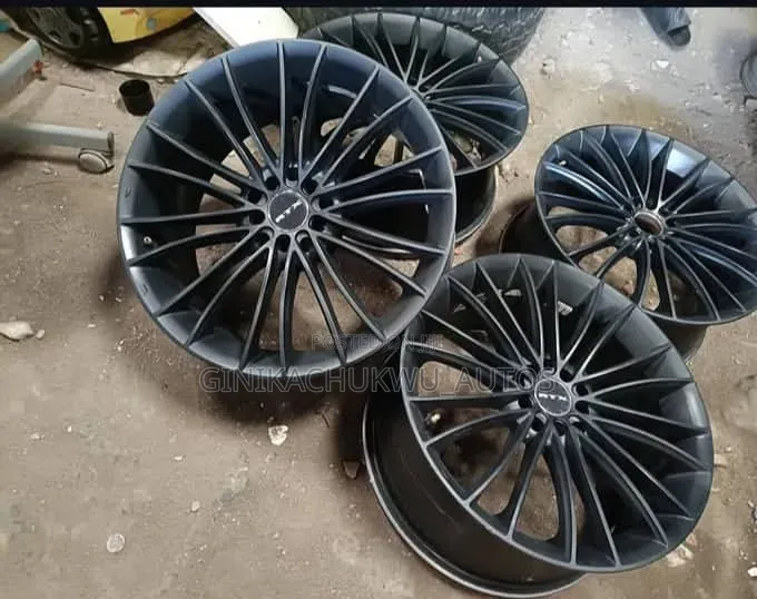 Qaulity 18 Rim for Both Big and Small Hub For, Toyota Hubs and  BMW