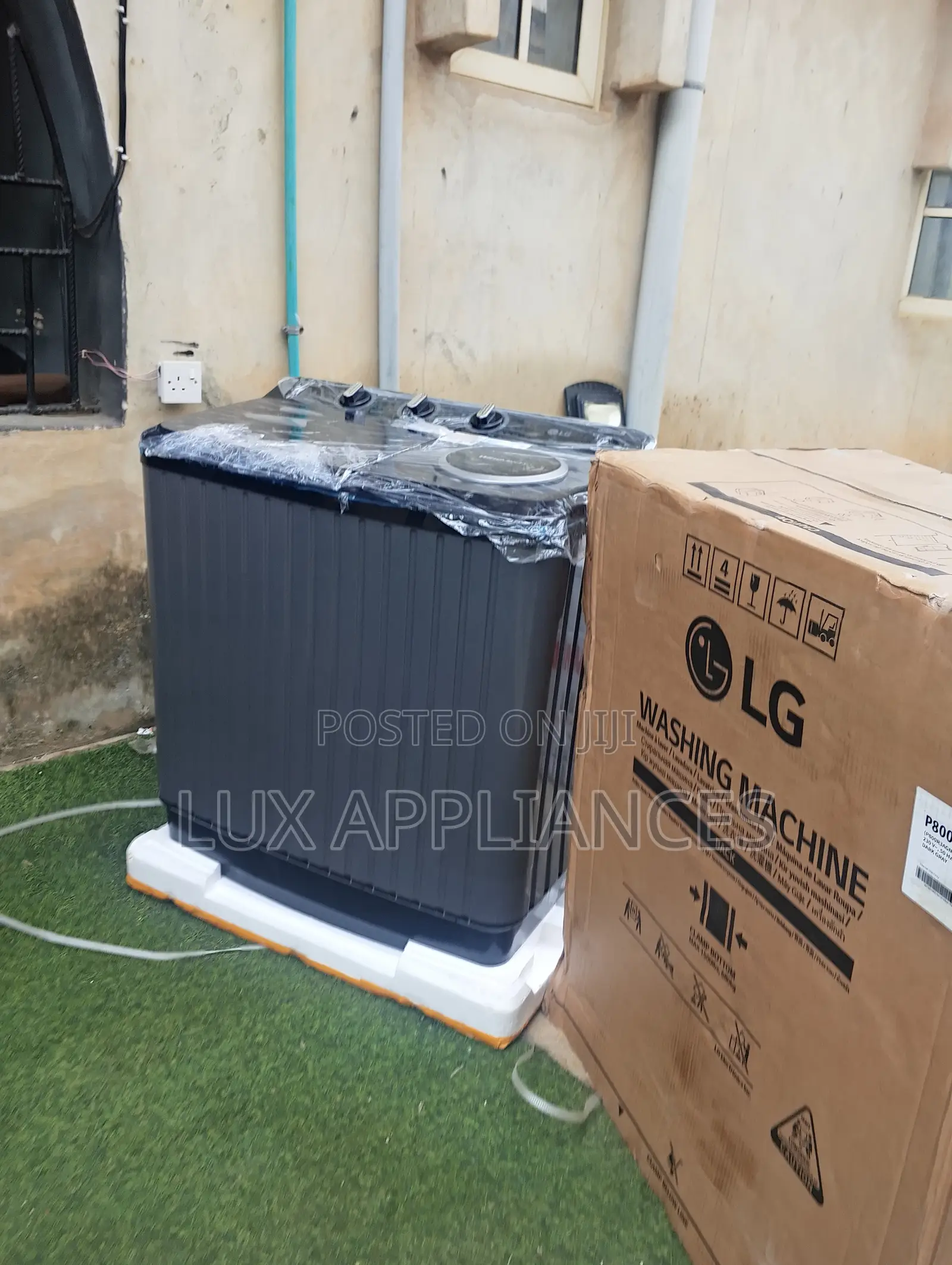 LG P800R3AGNC 8kg Twin Tub Washer for Efficient Laundry