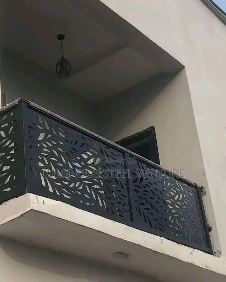 A High-Quality Product Description for a Wrought Iron Handrail