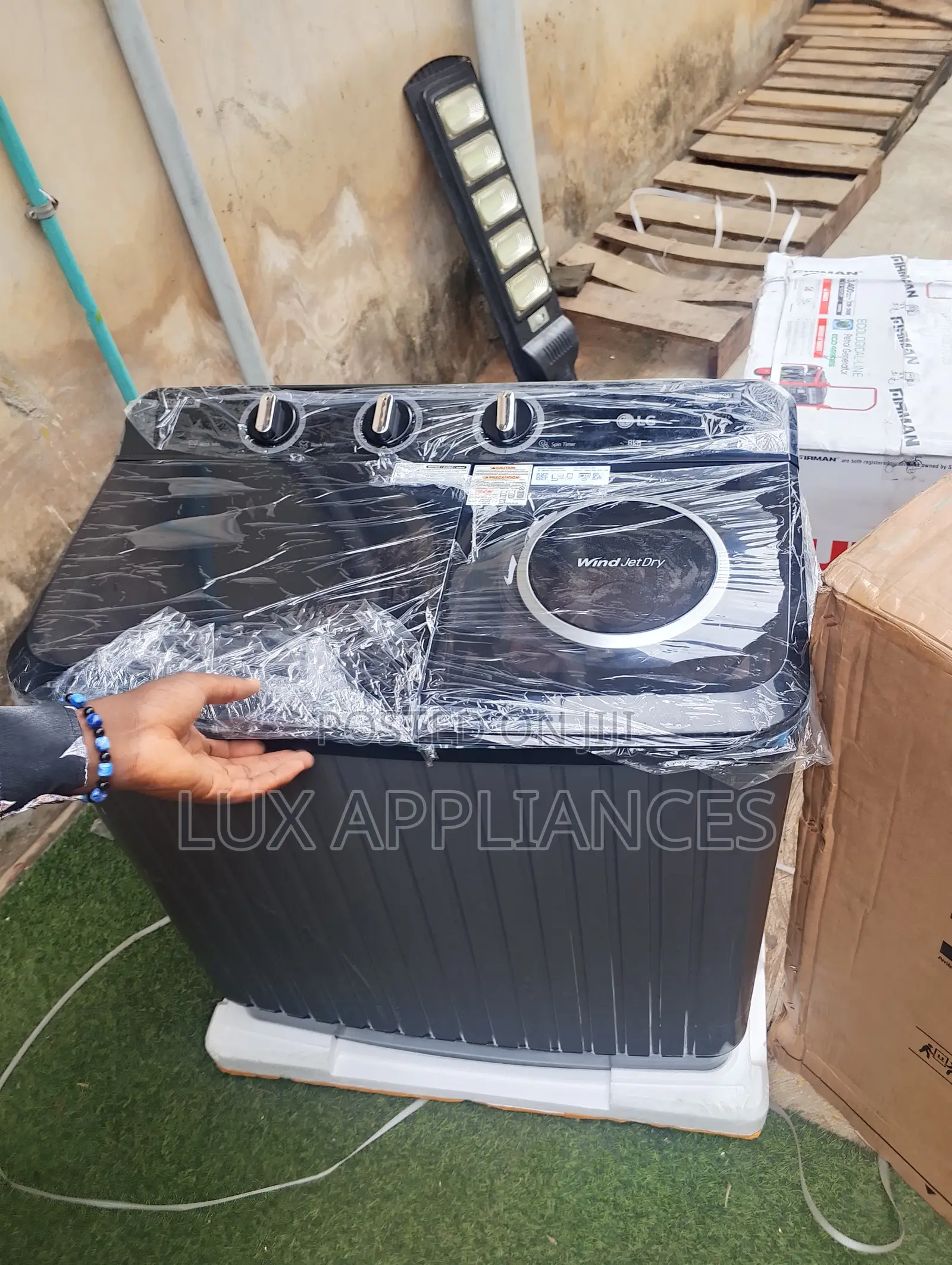 LG P800R3AGNC Twin Tub Washing Machine 8kg
