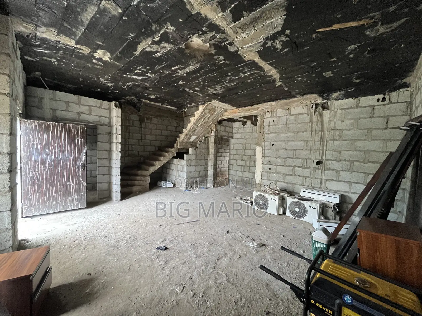 4bdrm Duplex in Brains And Hammers, Life Camp for sale