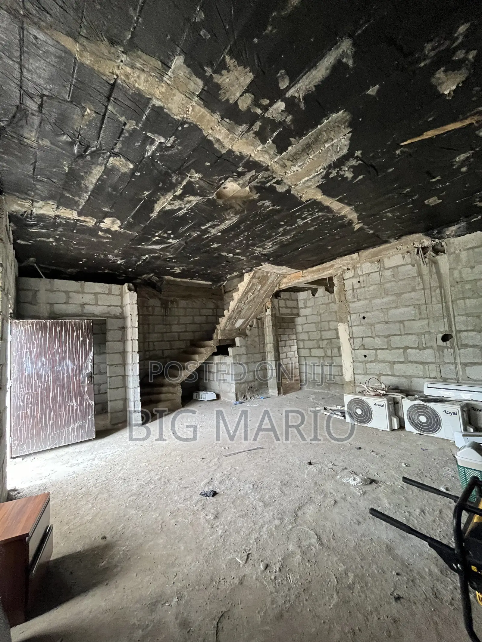 4bdrm Duplex in Brains And Hammers, Life Camp for sale