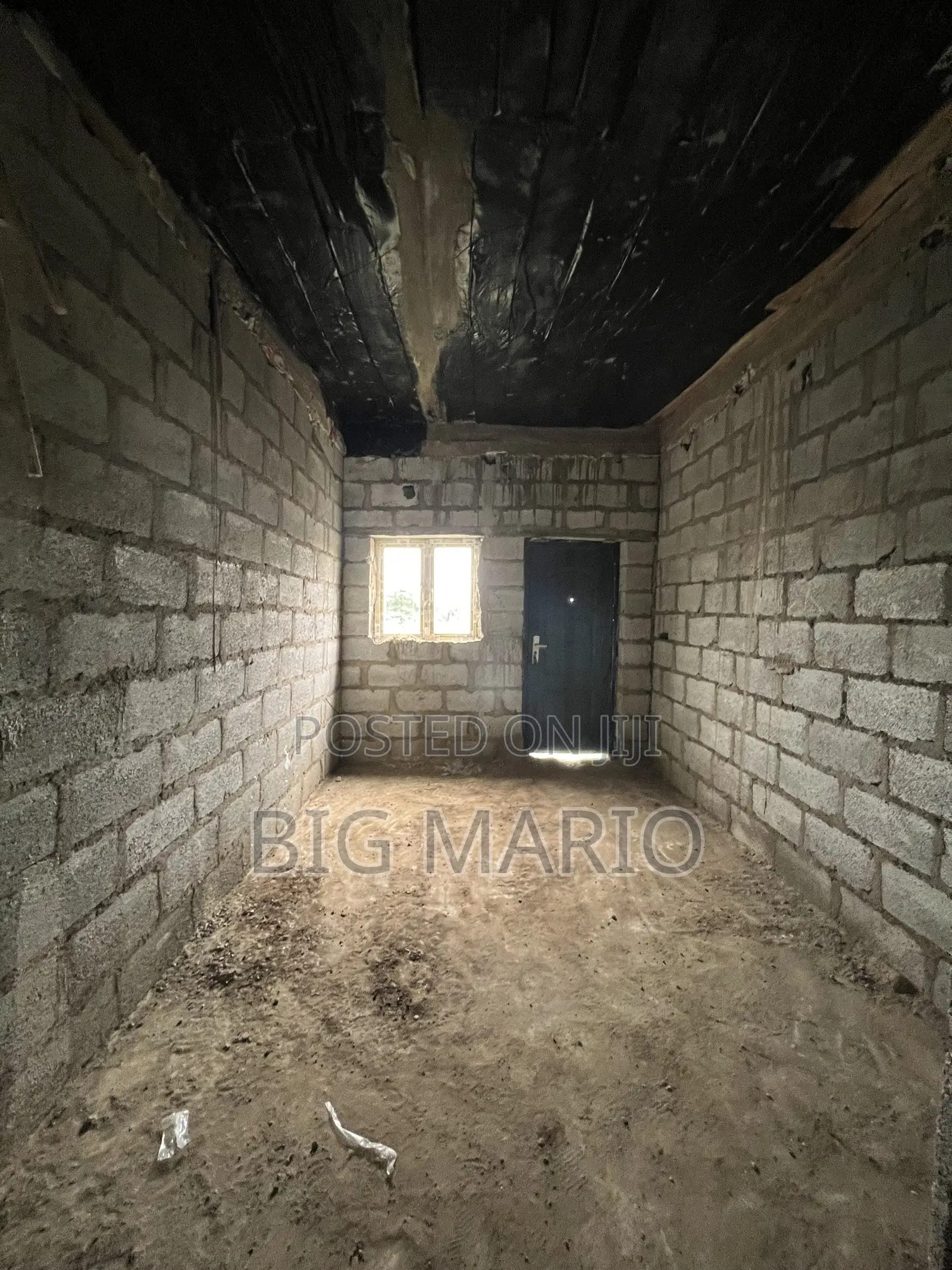 4bdrm Duplex in Brains And Hammers, Life Camp for sale