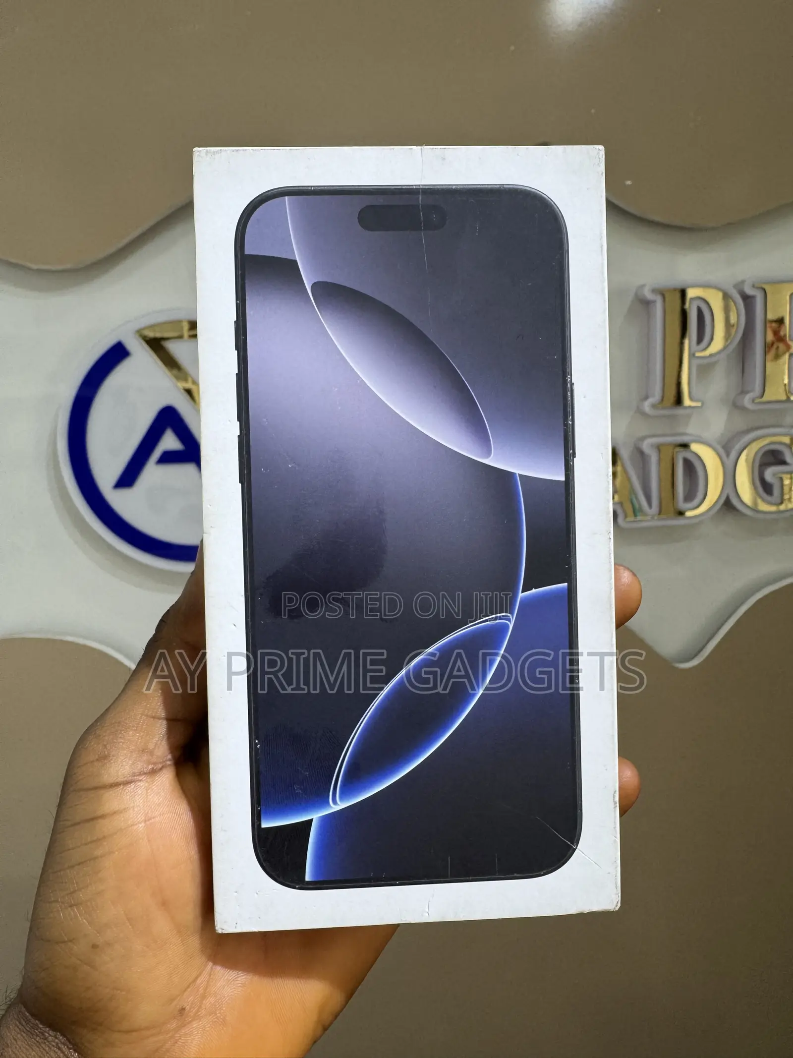 New Apple iPhone 16 Pro Max 256 GB Black