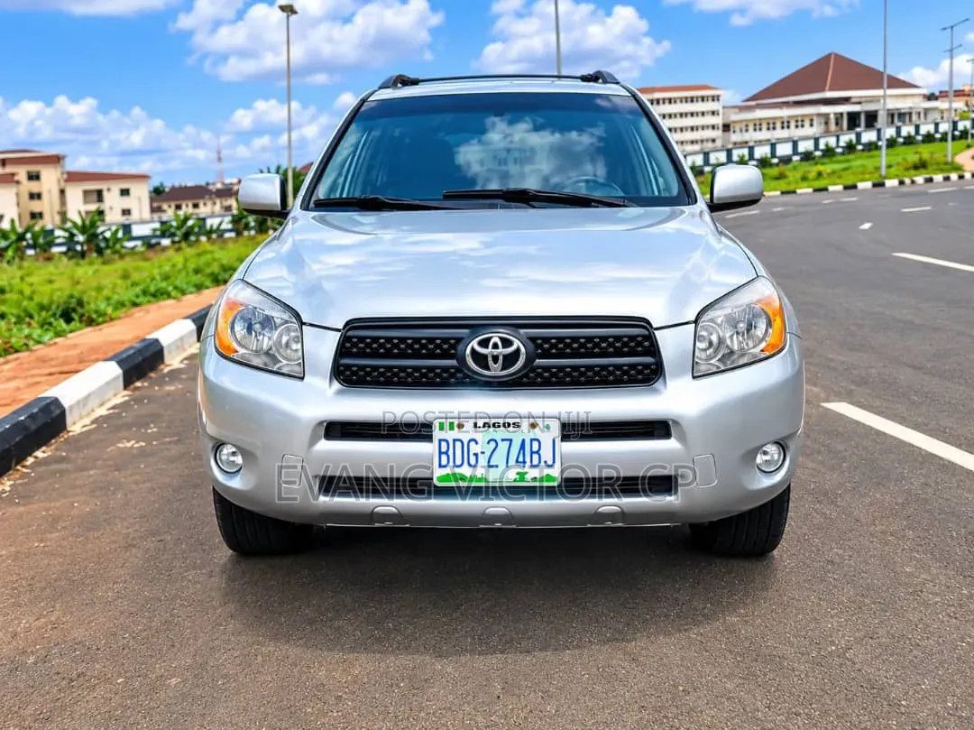 Toyota RAV4 2008 Silver