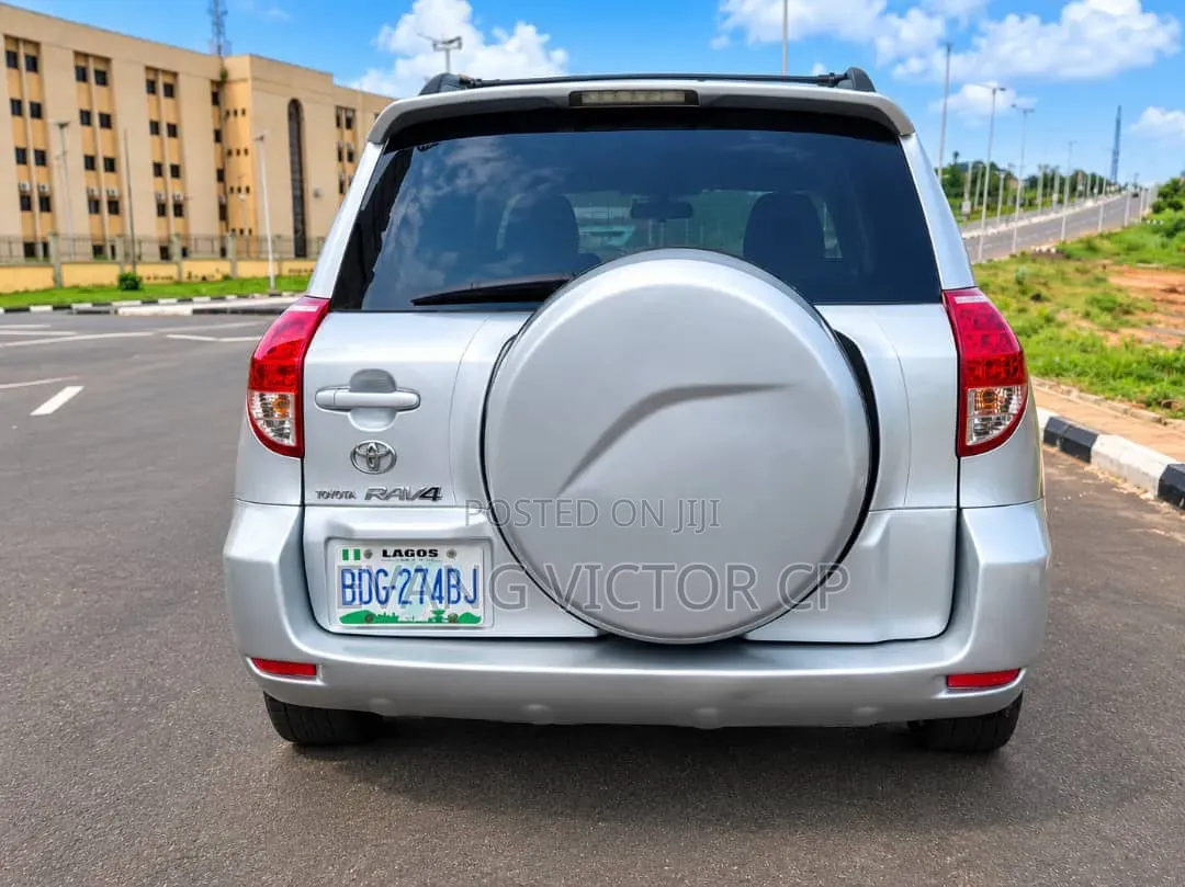 Toyota RAV4 2008 Silver