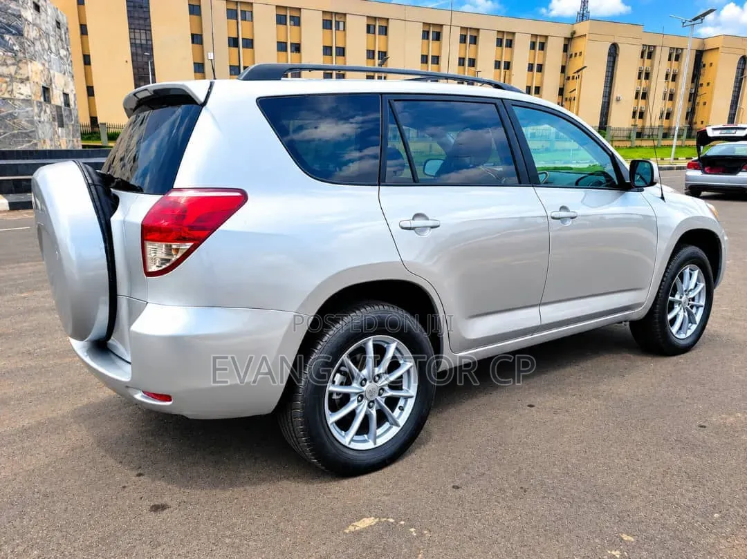 Toyota RAV4 2008 Silver
