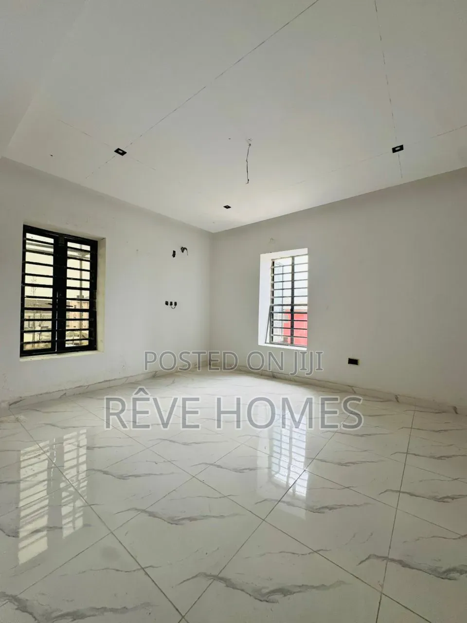 3bdrm Block of Flats in Shomolu / Shomolu for sale