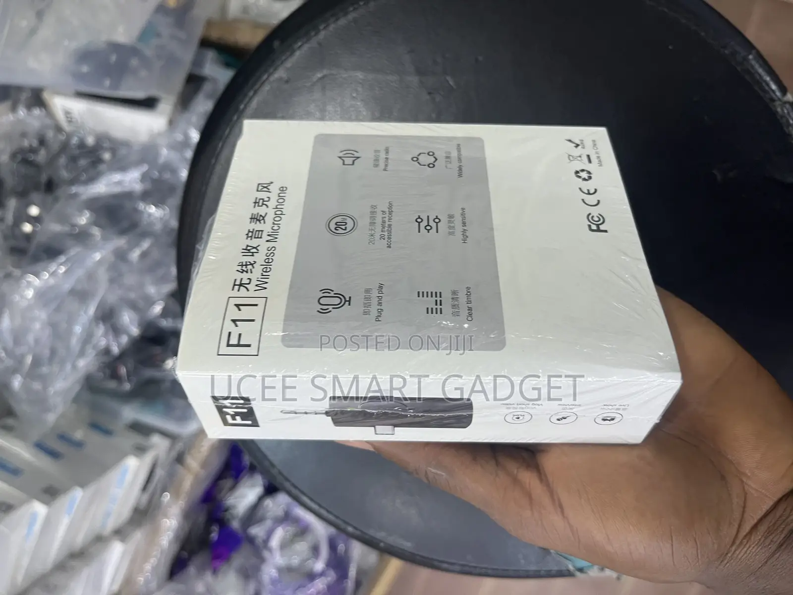 F11-2 Wireless Microphone