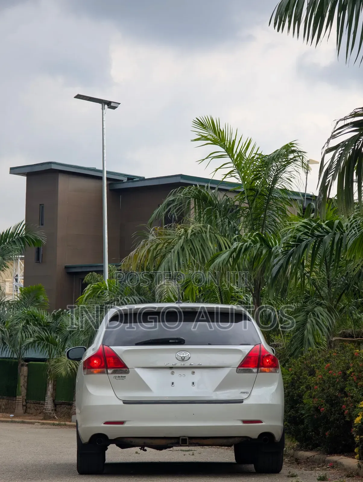 Toyota Venza 2010 White