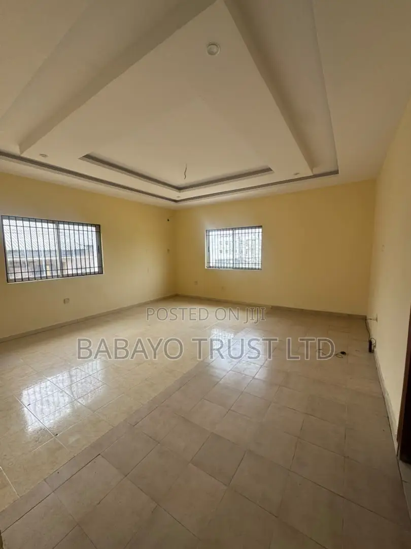2bdrm Apartment in Igbo-efon for rent