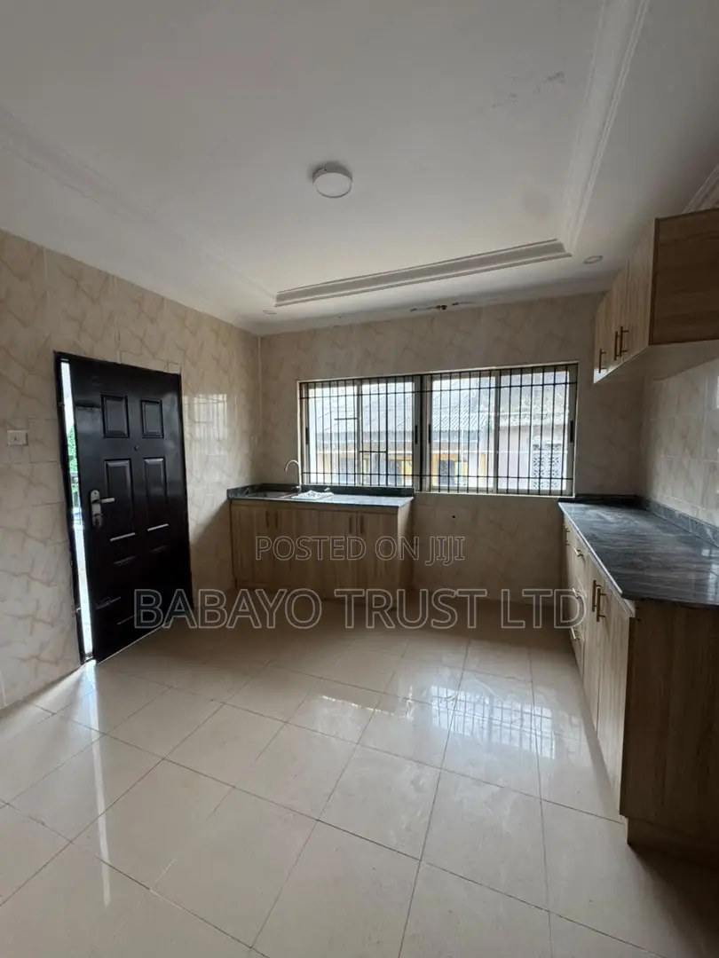 2bdrm Apartment in Igbo-efon for rent