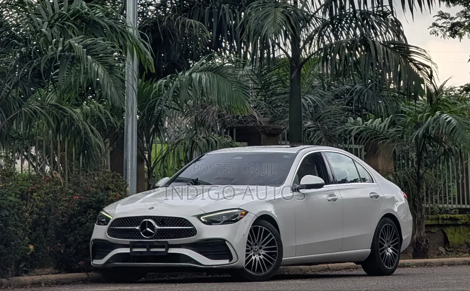 Mercedes-Benz C300 2023 White