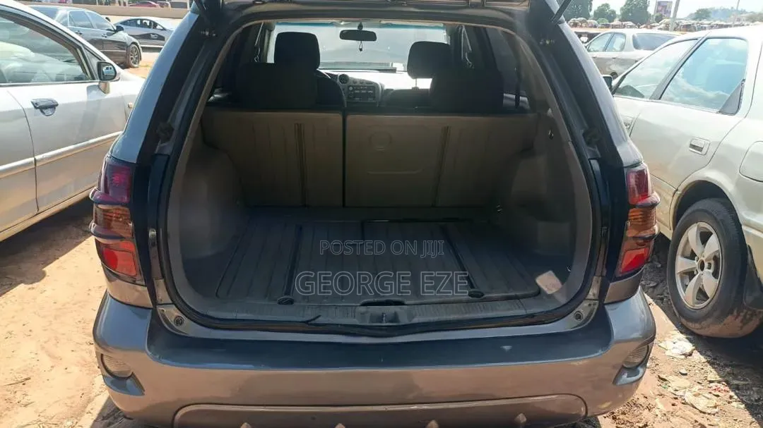 Pontiac Vibe Automatic 2004 Gray