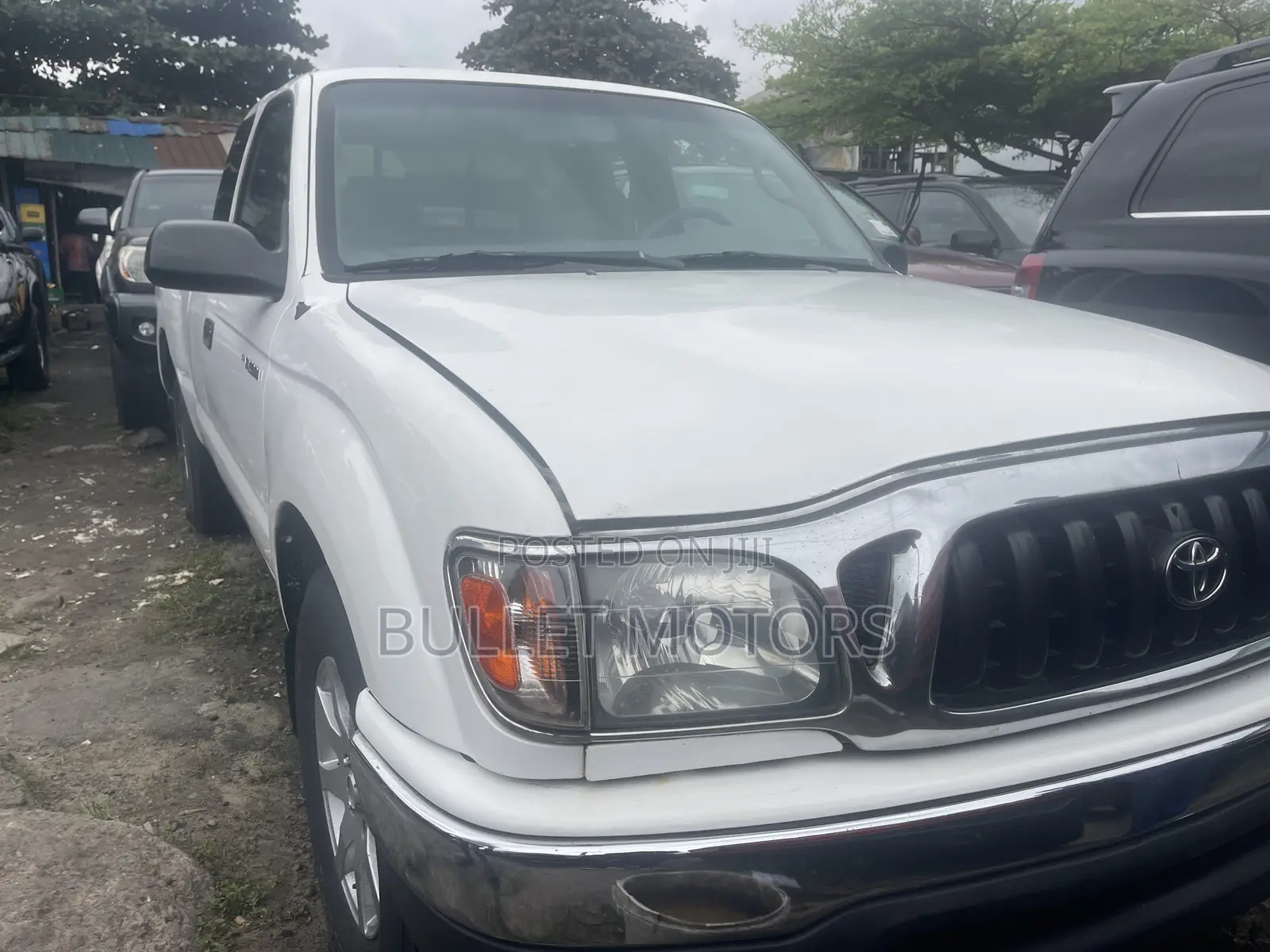 Toyota Tacoma PreRunner 4x2 Regular Cab 103.3 in. WB 2002 White