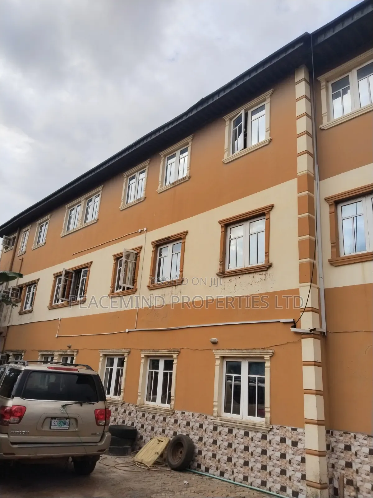 School for Sale in Lambe Akute Ogun State #125m