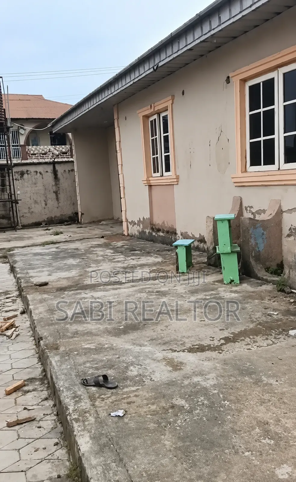 Furnished 4bdrm Bungalow in Alagbado for sale
