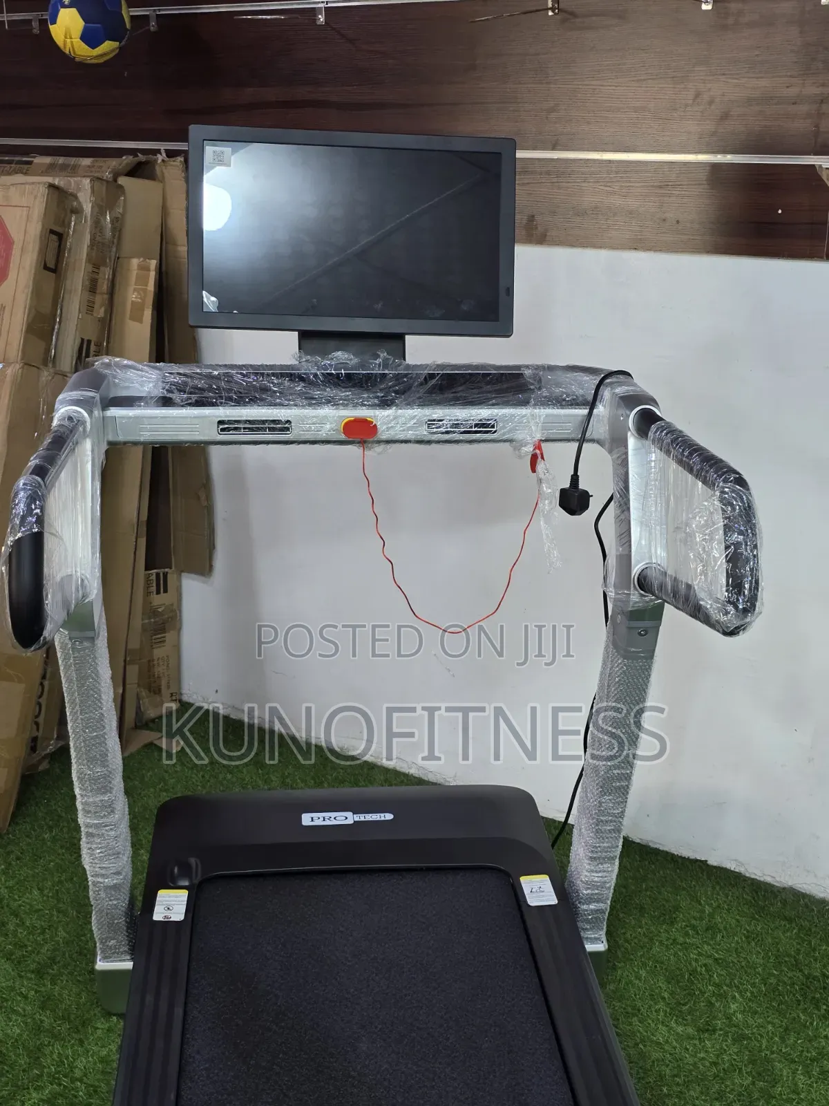 Brand New 5HP Treadmill 21.5" Cast Screen Bluetooth App 150kg