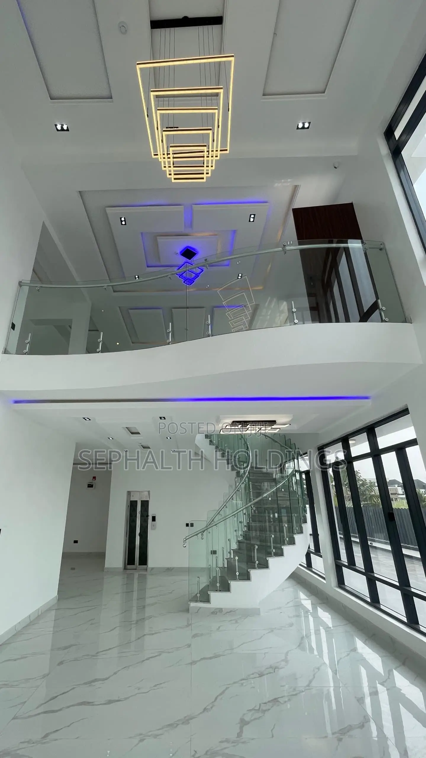 5bdrm Duplex in Osapa london for sale