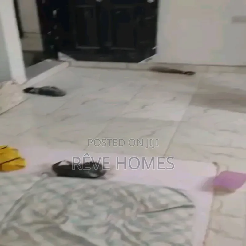 Studio Apartment in Adekunle for rent