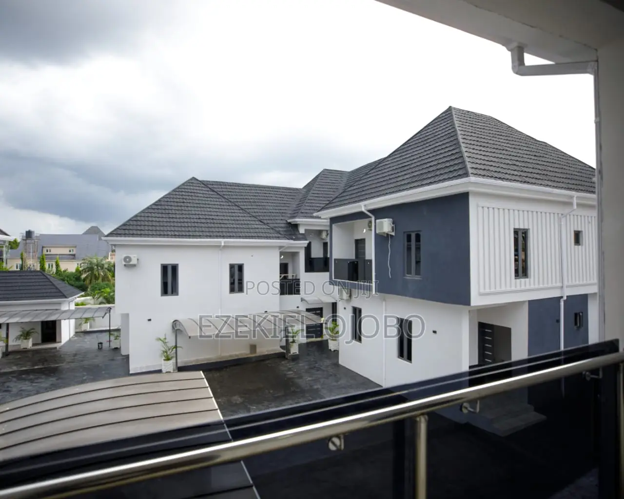 4bdrm Duplex in Gwarinpa Estate for sale