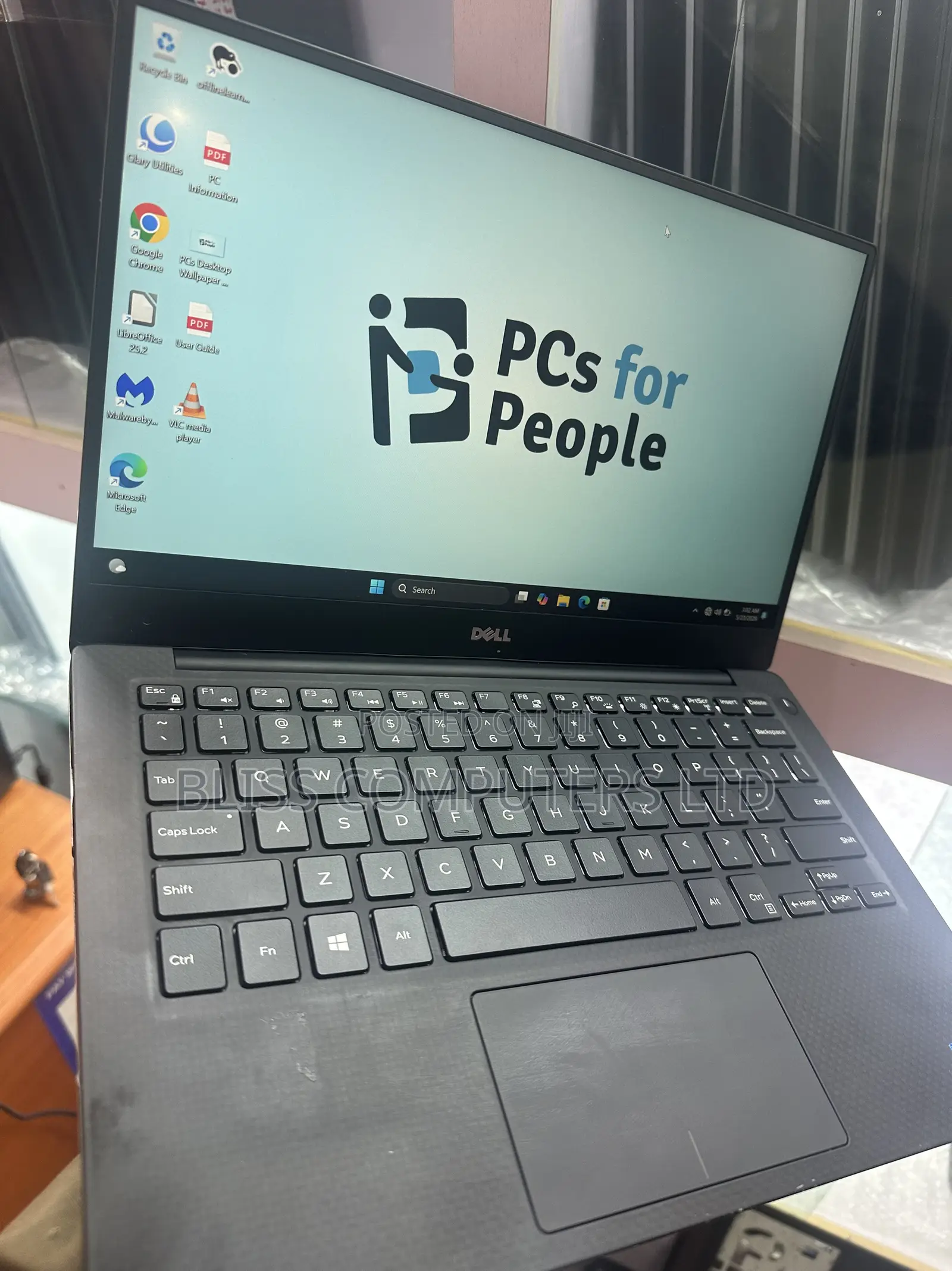 Laptop Dell XPS 13 9360 4GB Intel Core i3 SSD 128GB