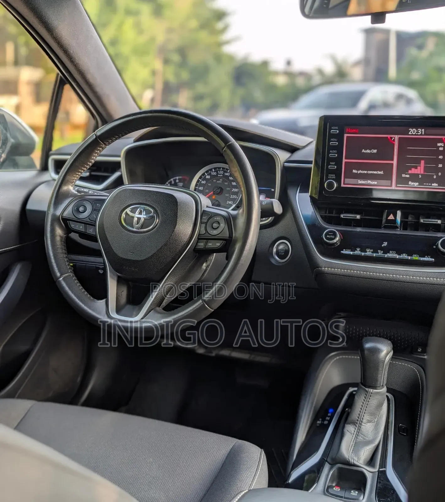 Toyota Corolla SE (1.8L 4cyl 2A) 2019 Silver