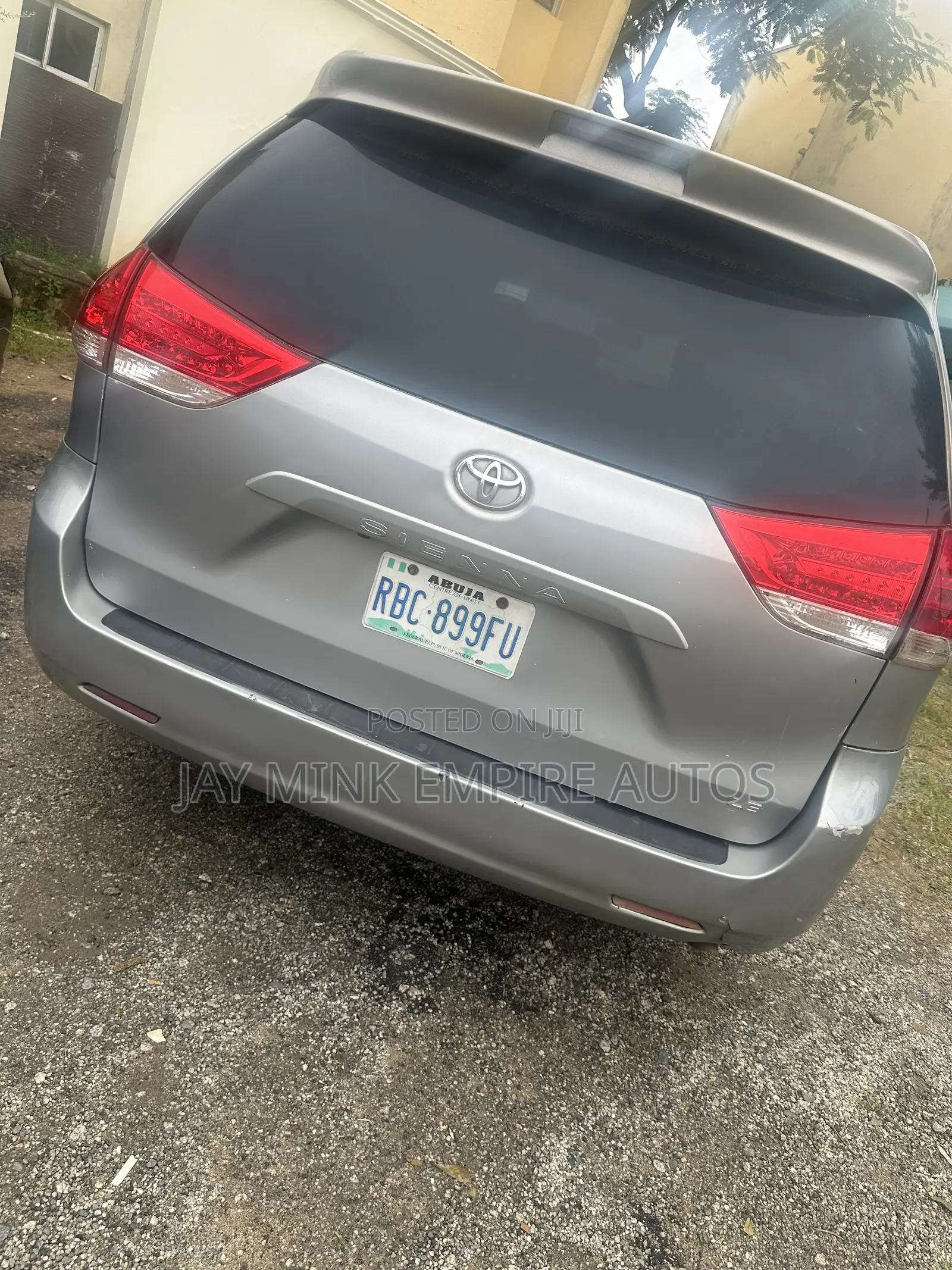 Toyota Sienna 2012 Gray