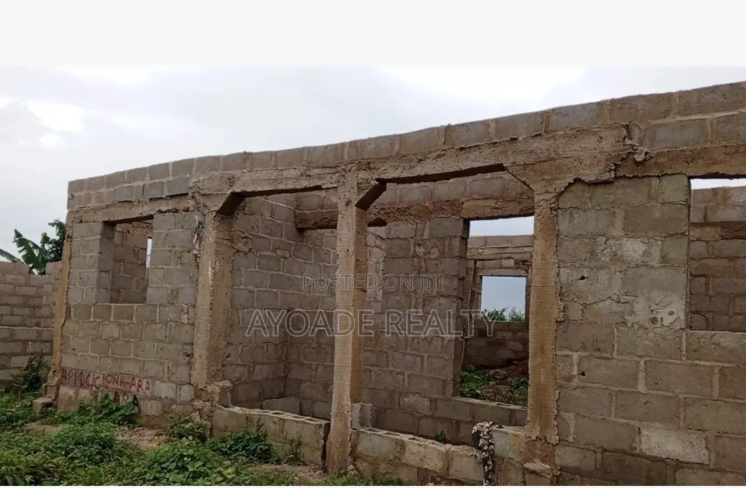 3bdrm House in Odeyale, Ibadan for sale