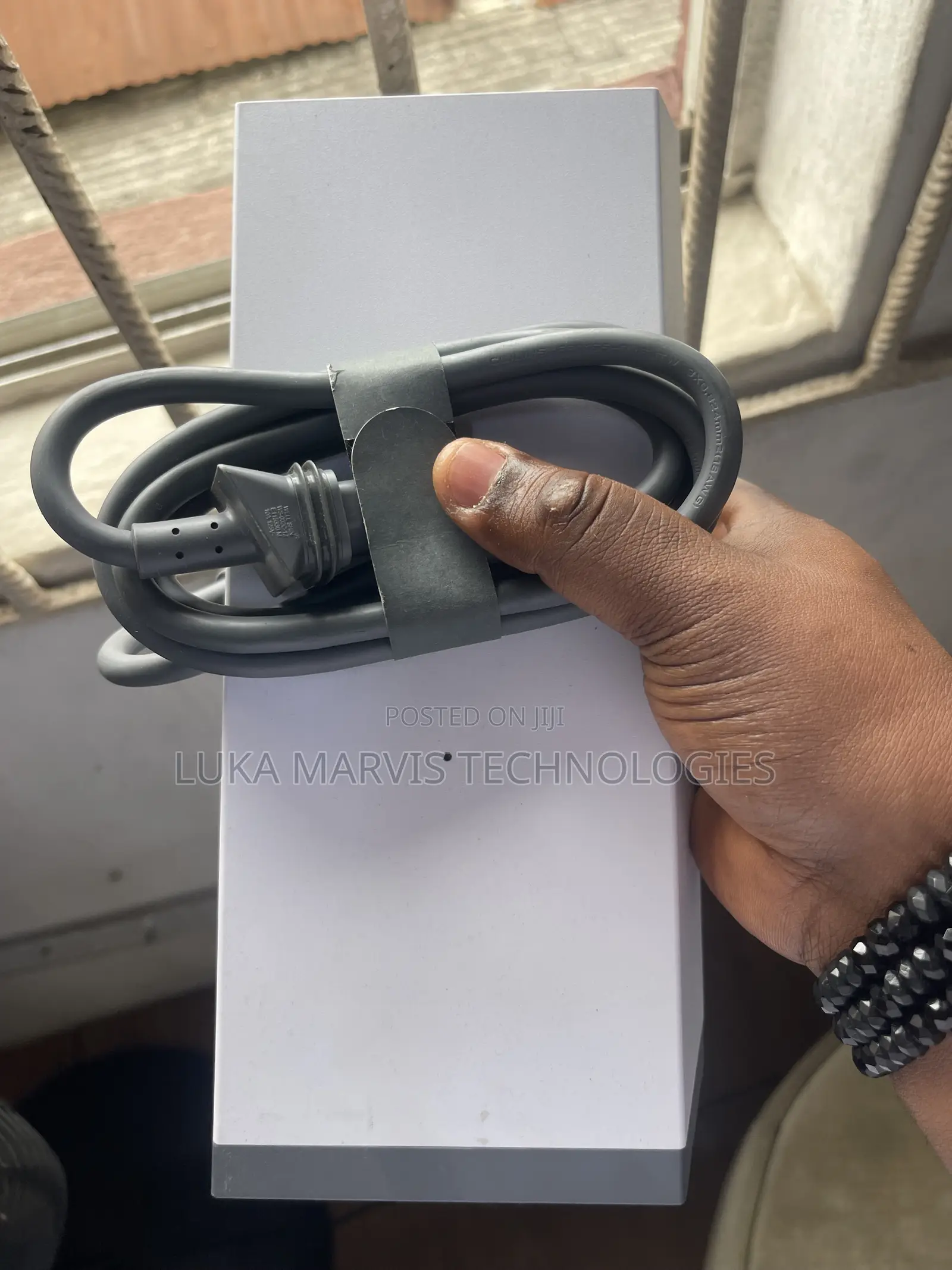 Higher Performance Power Adapter