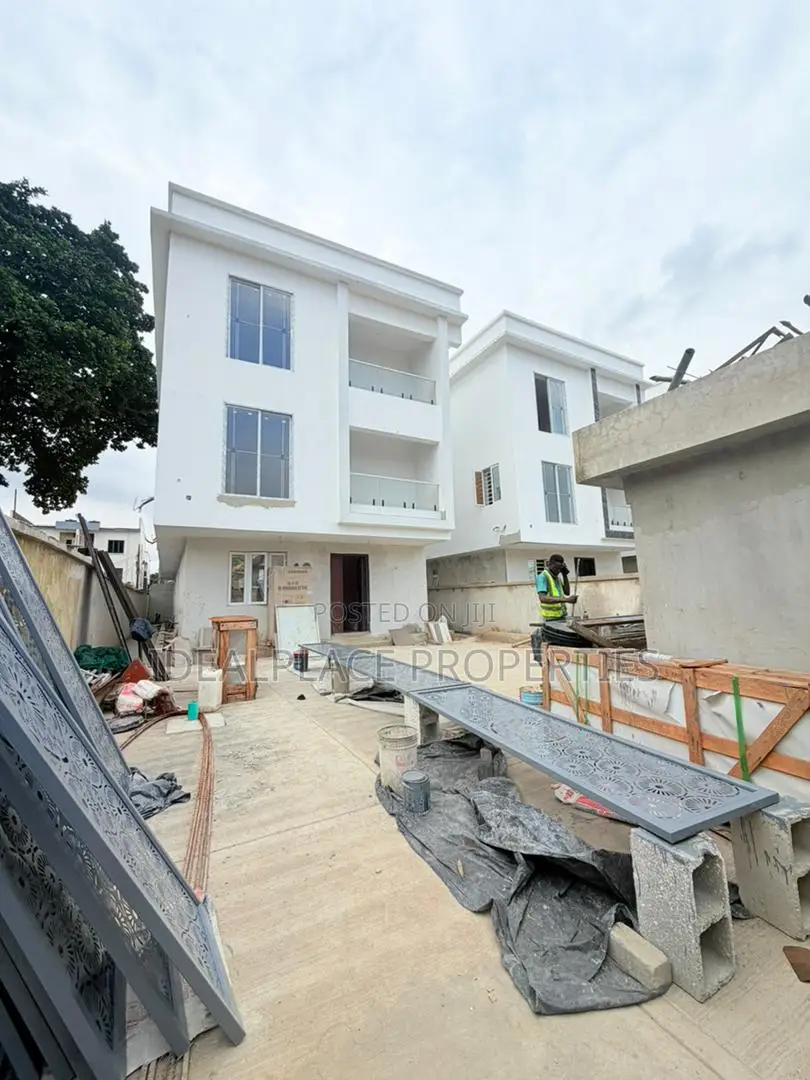 5bdrm Duplex in Ikeja GRA for sale