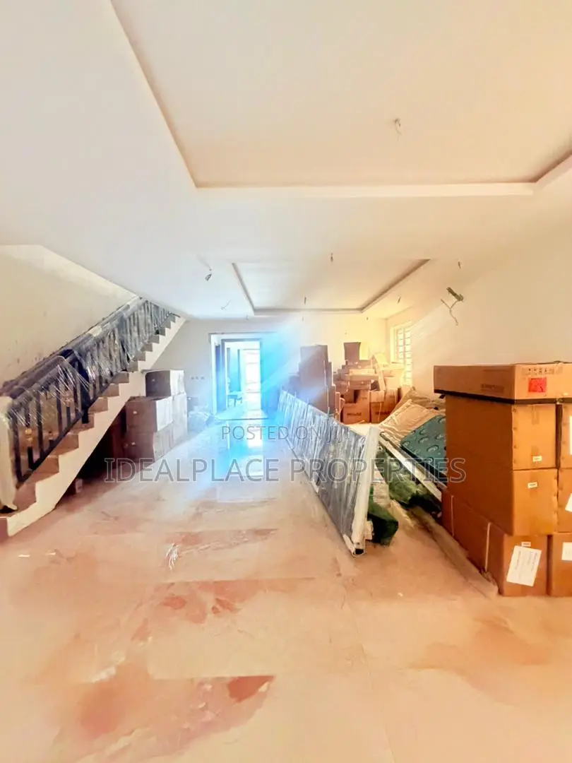 5bdrm Duplex in Ikeja GRA for sale