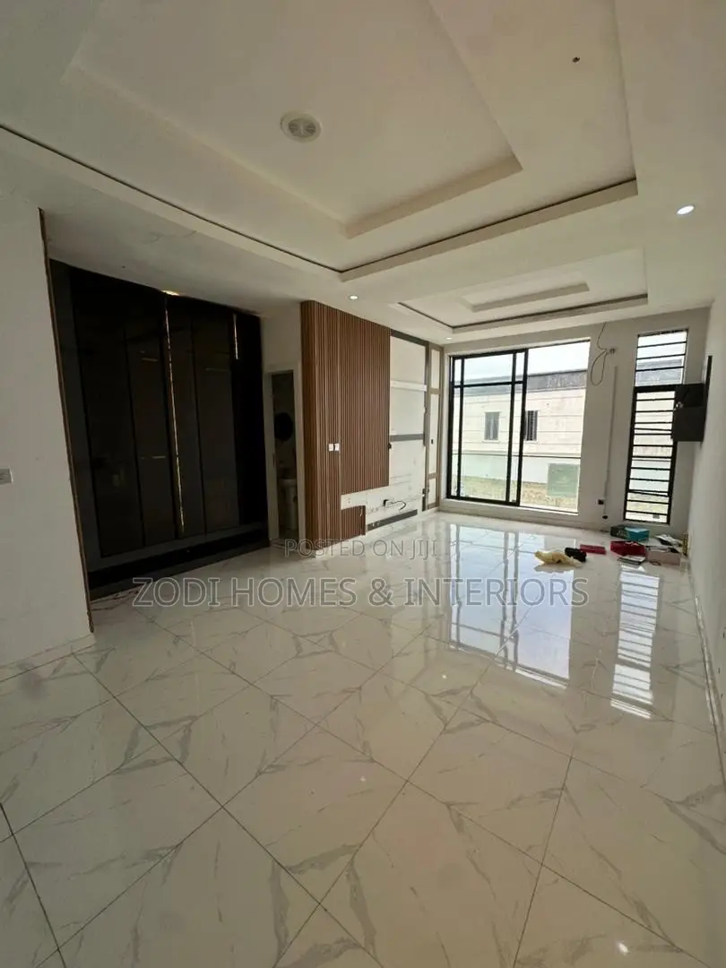 3bdrm Duplex in Lekki for rent