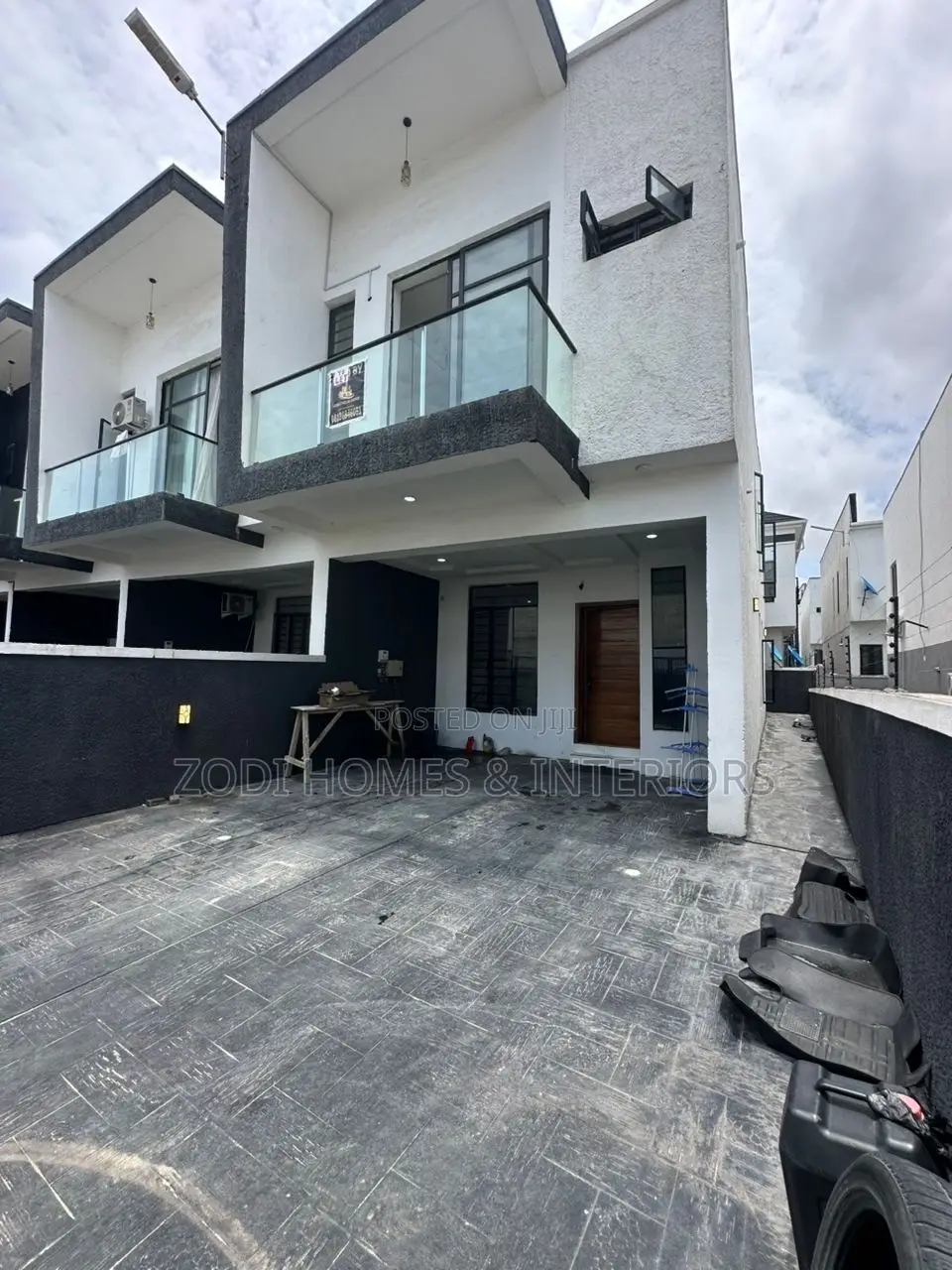 3bdrm Duplex in Lekki for rent