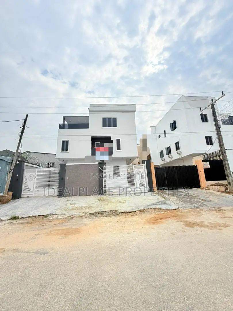 4bdrm Duplex in Ogudu GRA for sale
