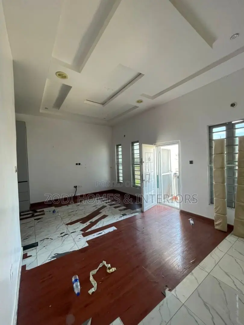 2bdrm Apartment in Skc Van Daniels, Lekki for rent