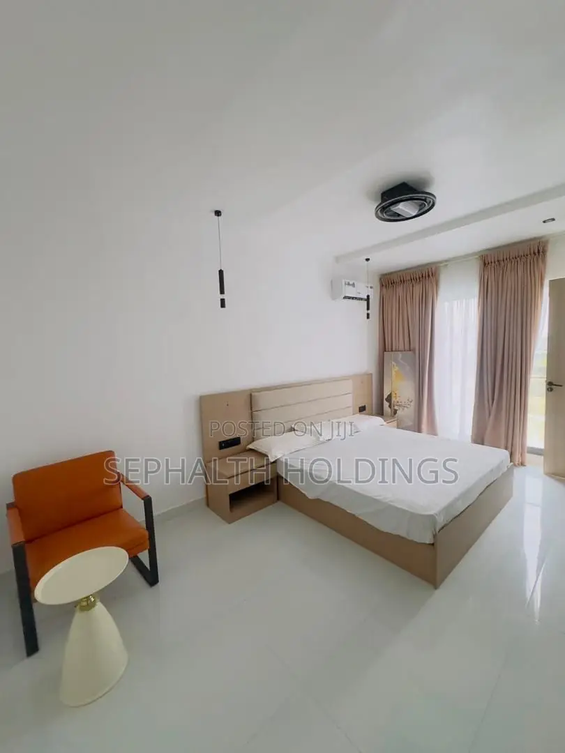 Furnished 1bdrm Apartment in Lekki Phase 1 for sale
